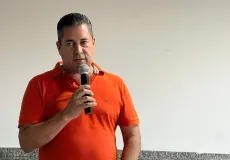Mantendo vivo o legado do pai: Léo Brito fortalece sua pré-candidatura em Teixeira de Freitas
