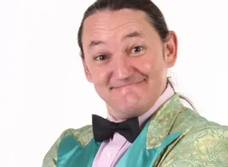 Marquito segue na UTI em estado grave após cirurgia na coluna  