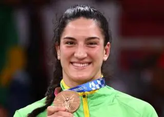 Mayra Aguiar conquista bronze no judô na Olimpíada de Tóquio