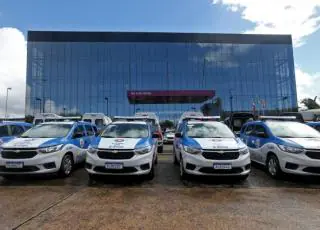 Rui entrega viaturas e ambulâncias para Tx. de Freitas e mais cidades do interior