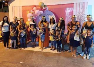 Medeiros Neto: Escola Áurea Nunes realiza homenagem para mães de estudantes