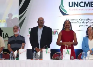 Medeiros Neto participa do 28º Encontro dos Conselhos de Educação da Uncme Bahia