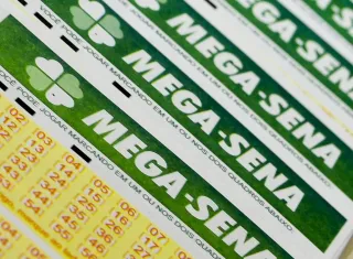 Mega-Sena acumula e prêmio principal vai para R$ 40 milhões