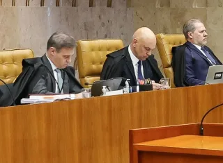 Mendonça acusa Moraes de direcionar investigação no STF
