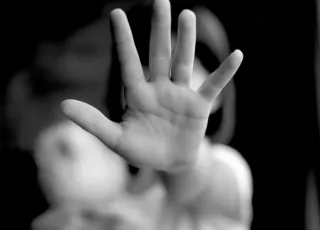Menina de 11 anos relata supostos abusos e tio é procurado pela polícia em Jucuruçu