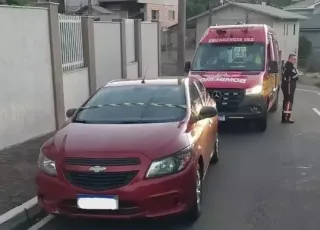 Menino de 3 anos é encontrado morto em carro após ser esquecido pela madrasta