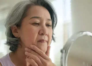 Menopausa: 4 pontos sobre como cuidar da pele nessa fase