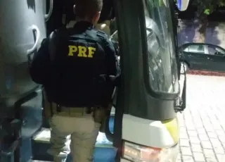 Menor de 16 anos que fugia de Teixeira de Freitas para conhecer namorado virtual é resgatada pela PRF em Linhares - ES