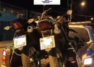 Menor suspeita de envolvimento com roubo de moto e tráfico de drogas é apreendida em Teixeira