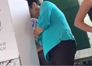 Mesária é presa na Bahia após votar no lugar de idoso