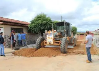 Mildson autoriza pavimentação de ruas em Batinga. Obra já iniciou