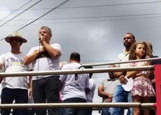 Mildson Medeiros e Manrick Teixeira anunciam o inicio do asfalto ligando a BA 290 a Ibirajá e ao Sulzinho