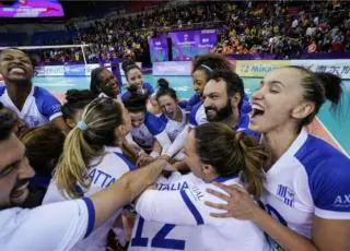 Minas bate Eczacibasi e vai à final do Mundial feminino