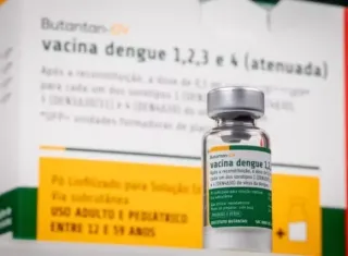 Ministério da Saúde suspende vacina da dengue do Butantan após mortes sob investigação