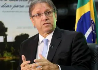 Ministro Gilmar Mendes suspende cassação do governador do Tocantins