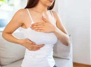Mitos e verdades sobre nódulos e cistos nas mamas  