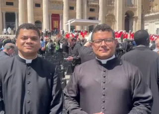 Momento histórico de fé e gratidão: Padres da Diocese de Teixeira de Freitas participam da Missa Exequial do Papa Francisco em Roma