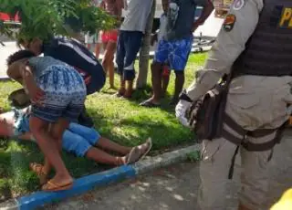 Morador de rua é esfaqueado em praça no centro de Itamaraju