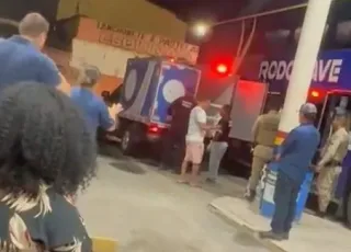 Morador de Teixeira de Freitas morre dentro de ônibus no terminal rodoviário de Itabatã 
