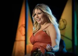 Morre a cantora Marília Mendonça em queda de avião em Minas Gerais