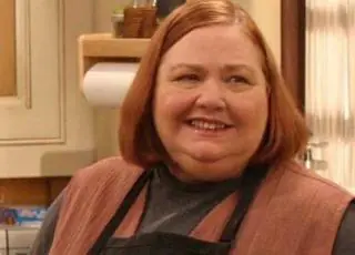 Morre Berta, atriz da série TWO AND A HALF MEN