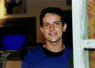 Morre Edward Boggiss, ator de ‘Malhação’ e ‘Sandy e Junior’, aos 49 anos