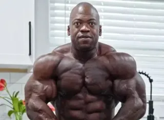 Morre o fisiculturista Dwayne Quamina, aos 40 anos