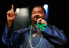 Morre o sambista Arlindo Cruz aos 66 anos