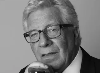 Morre Peppino di Capri, cantor e compositor italiano, aos 86 anos