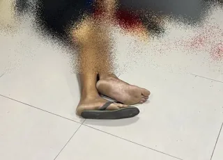 Policial Penal de Minas Gerais é encontrado morto com tiro na cabeça dentro de agência bancária de Porto Seguro. Polícia investiga o caso