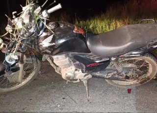 Morte na BR 101 -  idosa morre em acidente  entre caminhão e moto  deixa proximo a Rancho Alegre. Condutor da moto foi socorrido em estado grave