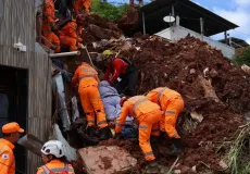 Mortes causadas pelos temporais em Juiz de Fora e Ubá chegam a 53