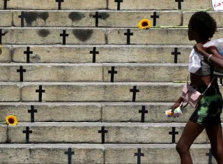 Mortes violentas caem 8,2% no país em 2025; feminicídios aumentam 4%