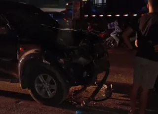 Motociclista de aplicativo morre em acidente na BR 101, área urbana de Teixeira de Freitas