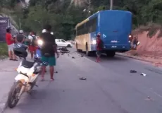 Motociclista morre em grave acidente na ladeira do hospital em Porto Seguro