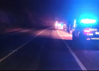 Motorista de caminhão morre preso às ferragens em acidente na BR 101