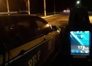 Motorista é flagrado a 175 Km/h na BR 101, em Teixeira de Freitas