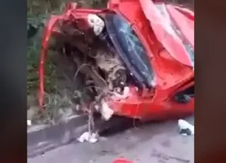 Motorista escapa ileso após grave acidente na BR-101 em Itamaraju; veja o vídeo