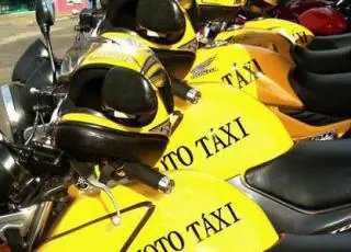 Mototaxista tem moto tomada de assalto em Teixeira de Freitas