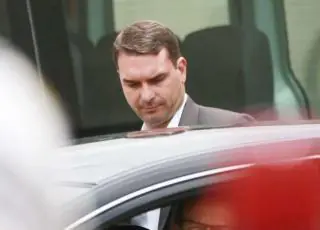 MP abre investigação contra ex-assessor de Flávio Bolsonaro