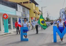 Mucuri celebra a Independência com desfile cívico e passeio ciclístico que reúnem centenas de pessoas