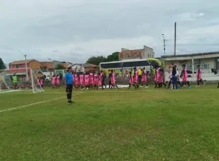Mucuri recebe torneio de base com participação de 300 jovens atletas em quatro dias de competição