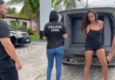 Mulher de 43 anos é detida em operação da DEAM em Porto Seguro