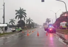 Mulher de 58 anos morre após ser atropelada por carreta na BR-101 em Pedro Canário/ES