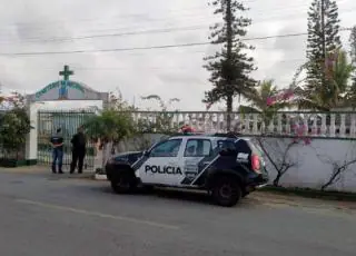 Mulher é desenterrada e estuprada um dia após ser sepultada