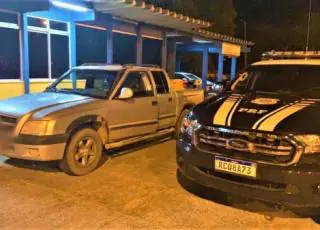 Mulher é detida em Porto Seguro com caminhonete S10 roubada que ostentava placas de Gol 1.0