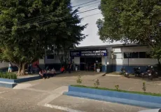 Mulher é esfaqueada após desentendimento por celular em Medeiros Neto