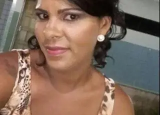 Mulher é executada com vários tiros dentro de bar de Camaçari