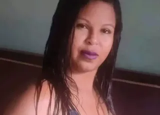 Mulher é morta a facadas e decapitada na frente dos filhos; ex-marido é suspeito