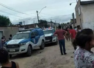 Mulher é morta a tiros dentro de bar no Castelinho